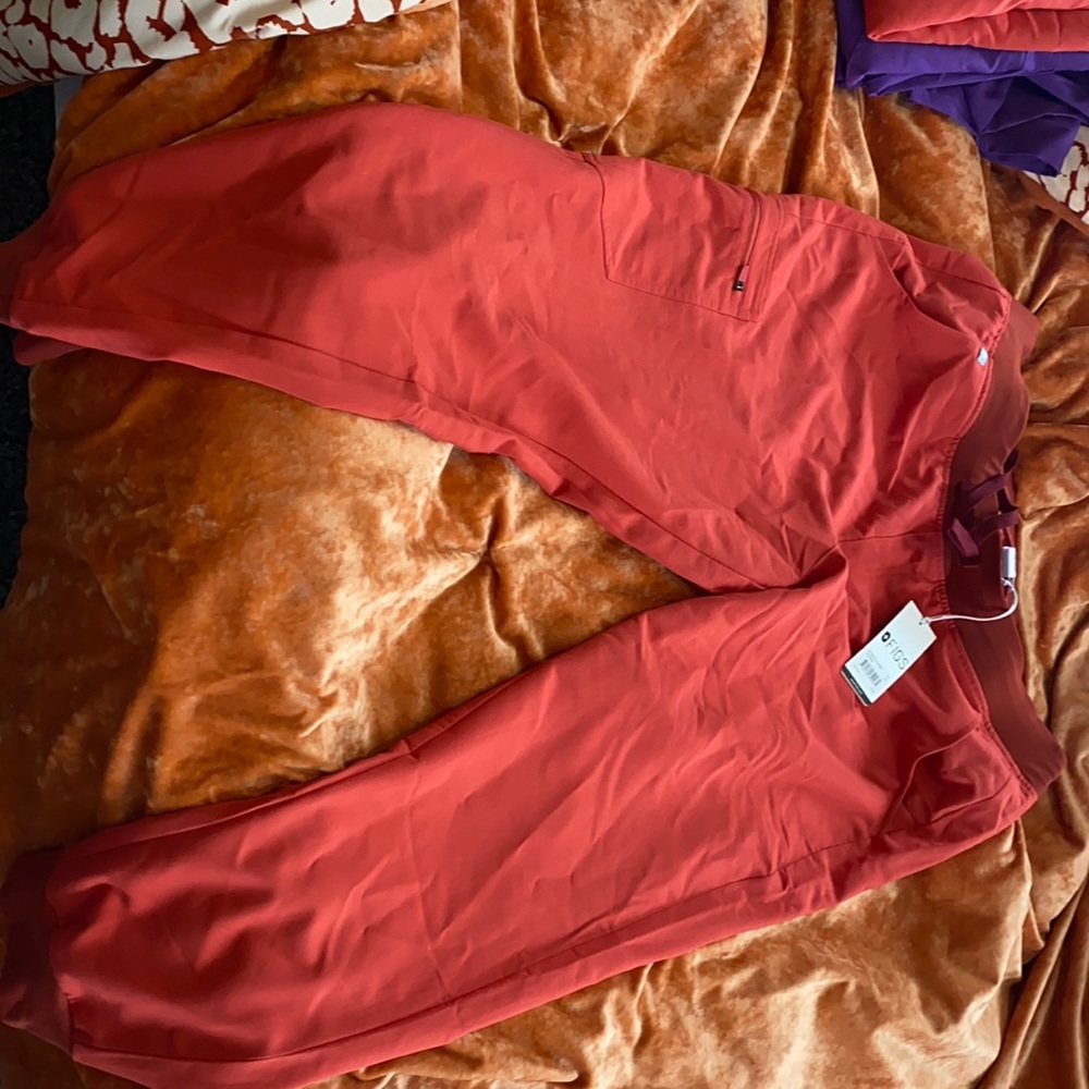 Women’s scrub pants